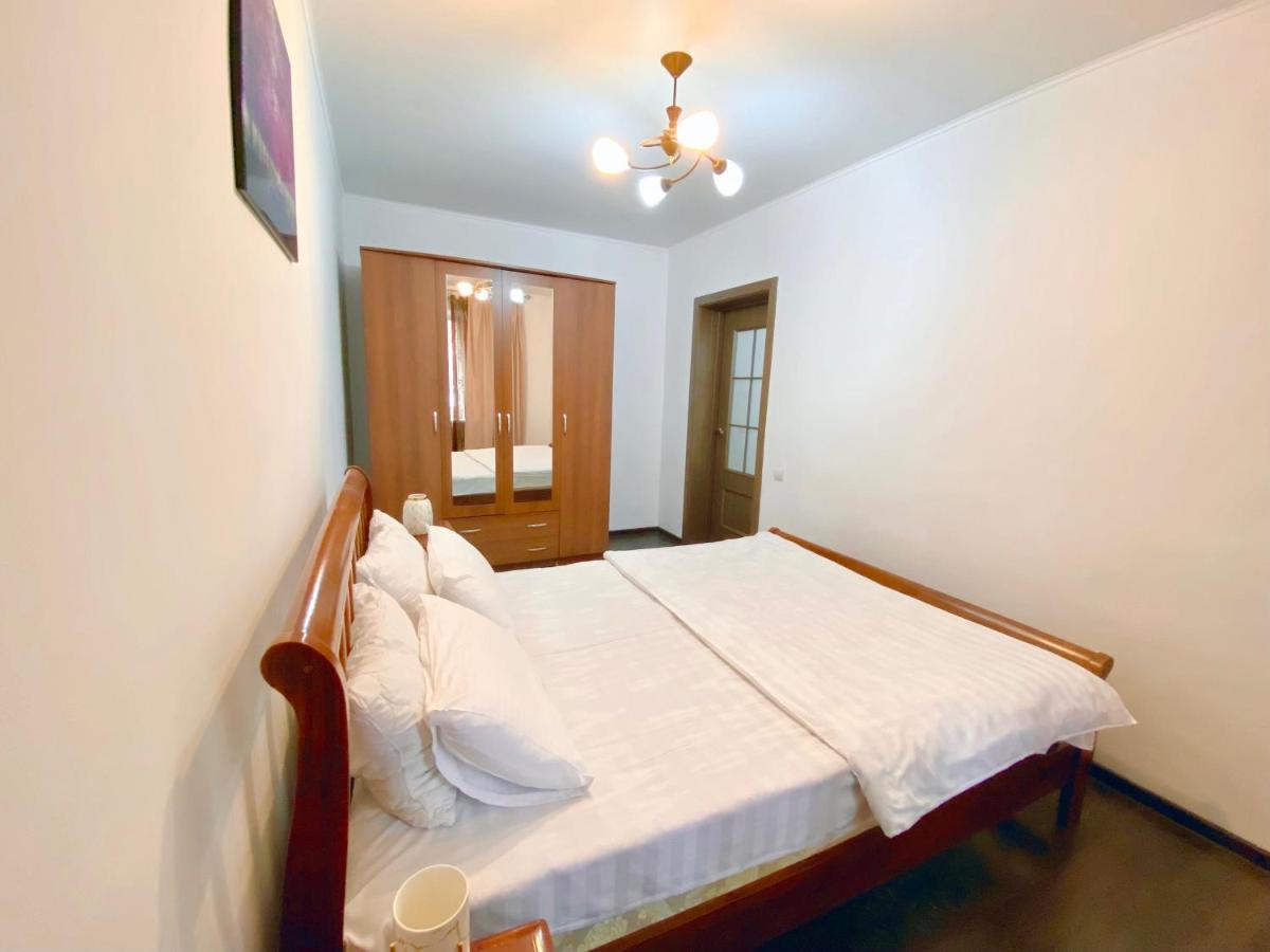 Comfortable Apartment, Samal 2 Almaty Extérieur photo