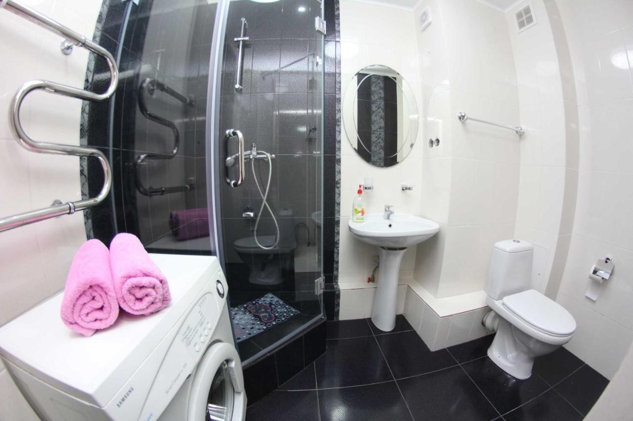Comfortable Apartment, Samal 2 Almaty Extérieur photo