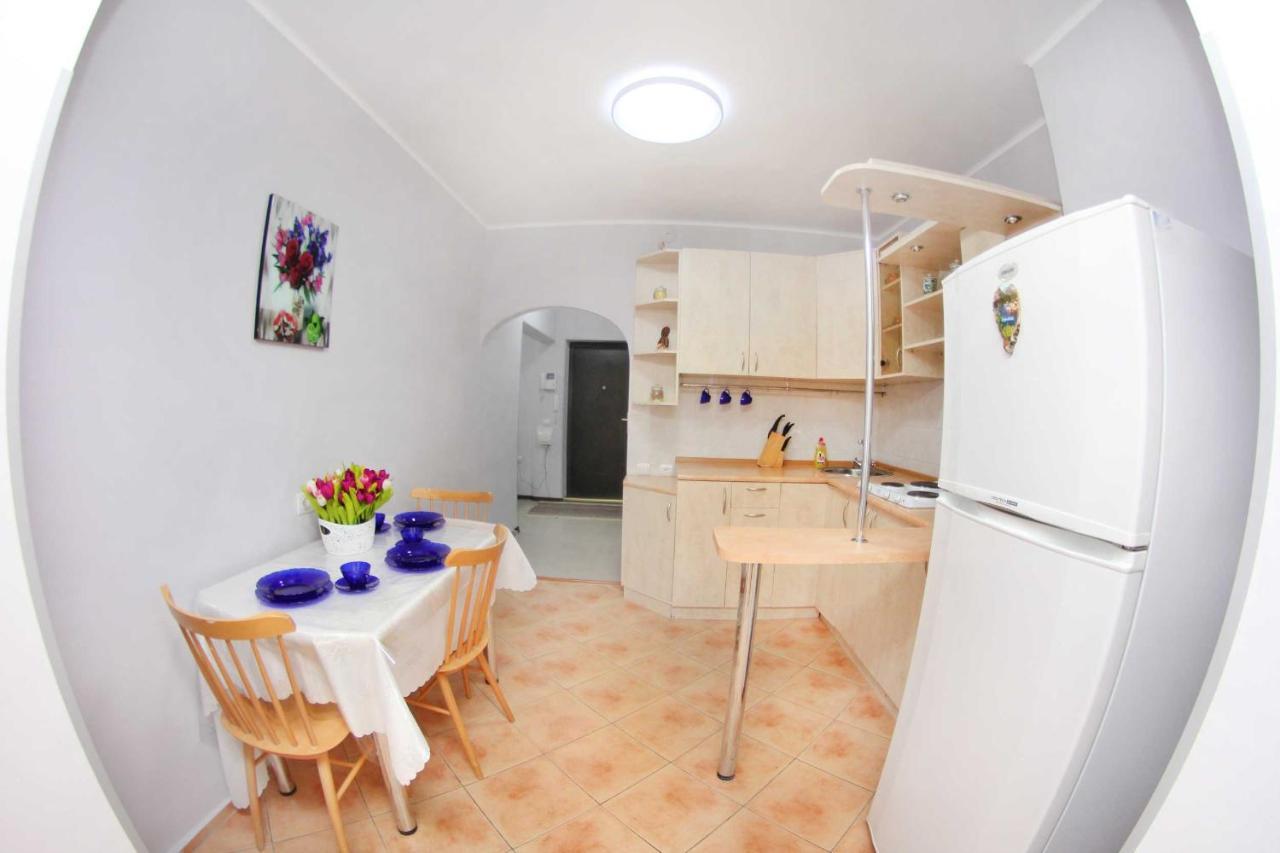 Comfortable Apartment, Samal 2 Almaty Extérieur photo